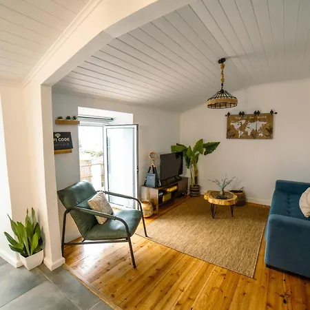 Casa Da Fonte De Cima Capelas (Sao Miguel)